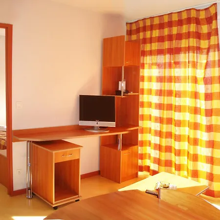 Sejours & Affaires Geneve Genis 2* Saint-Genis-Pouilly