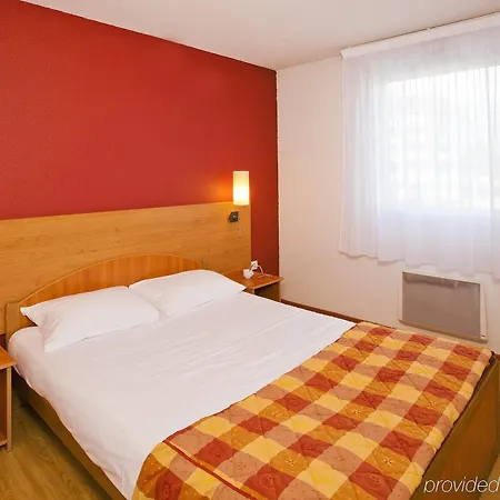Séjours&affaires Genève Genis Appart hôtel 2*